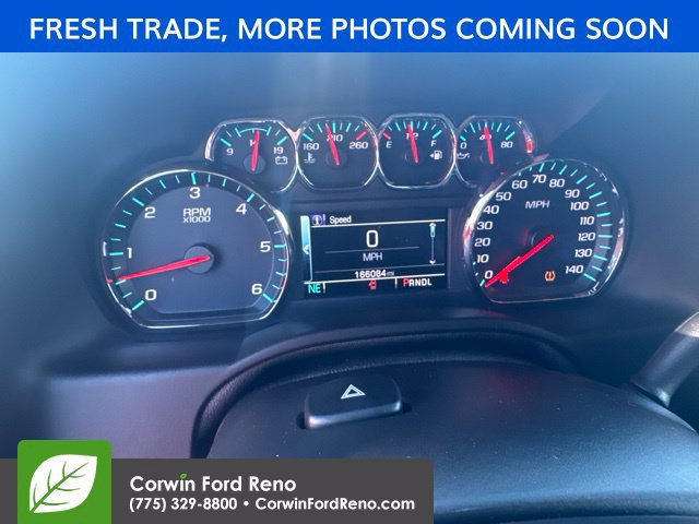 Used 2018 GMC Yukon SLT w/ HD Trailering Package AWD/4WD image 15