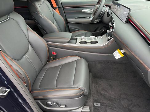 New 2026 Genesis GV70 3.5T Sport Advanced AWD/4WD image 13