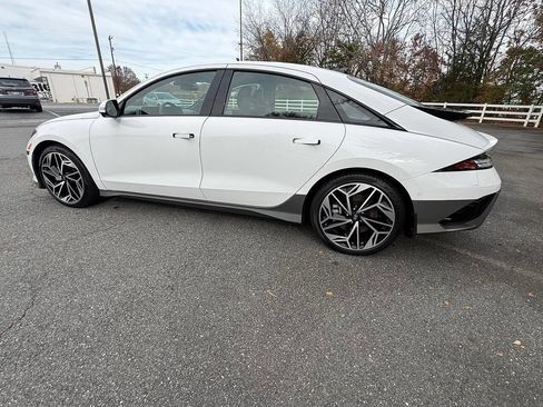 Used 2023 Hyundai Ioniq 6 Limited image 14