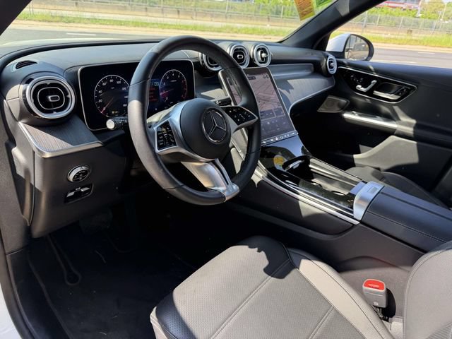 Used 2023 Mercedes-Benz GLC 300 4MATIC image 11