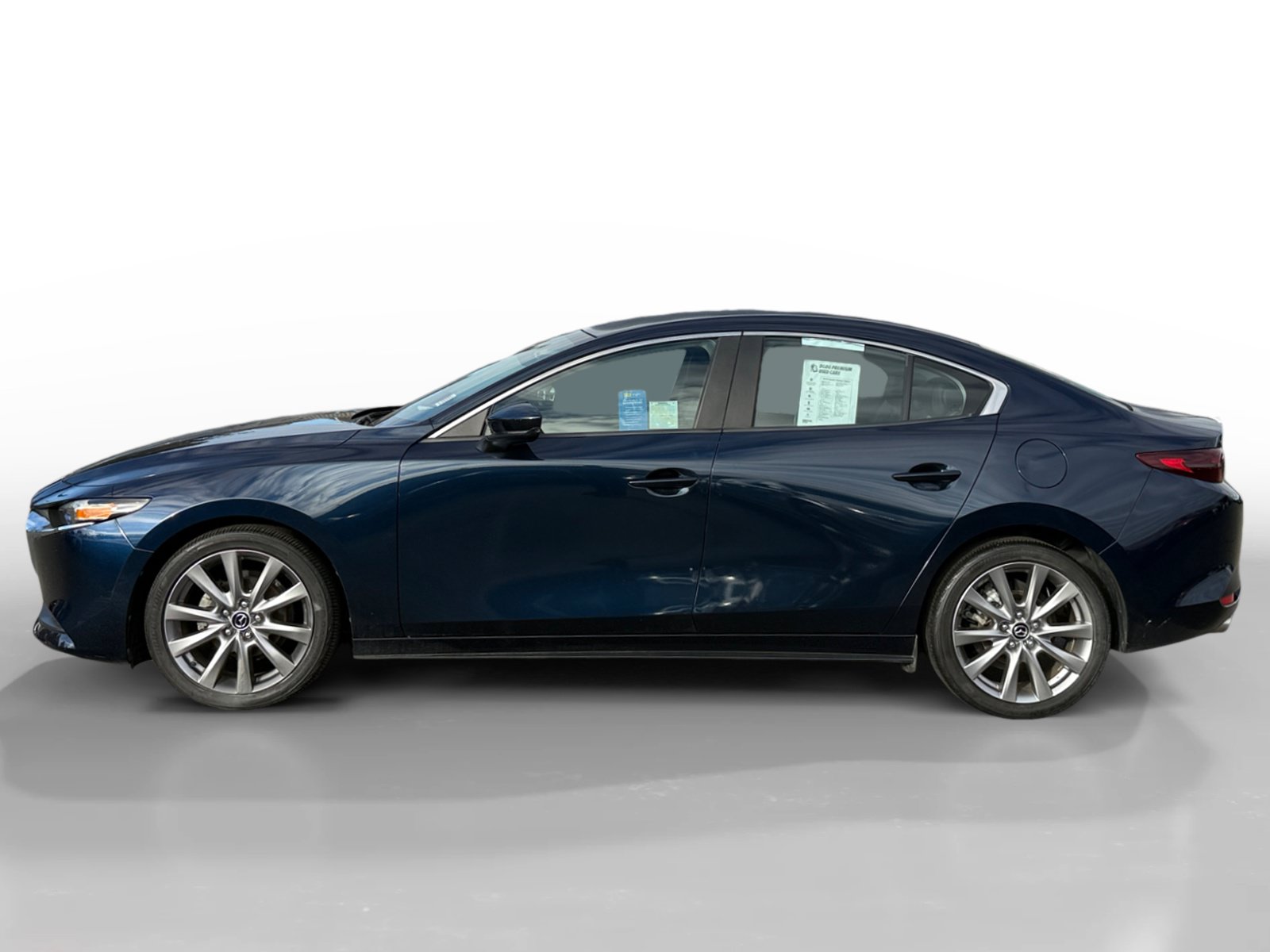 Used 2020 MAZDA MAZDA3 Sedan w/ Select Package FWD image 2