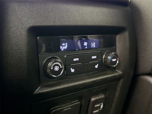 Used 2023 Chevrolet Traverse Premier w/ Redline Edition image 28