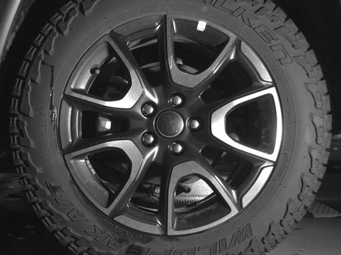 Used 2025 Jeep Compass Trailhawk AWD/4WD image 14