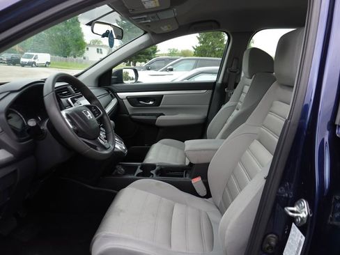 Used 2018 Honda CR-V LX image 2