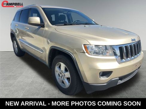 Used 2011 Jeep Grand Cherokee Laredo image 7