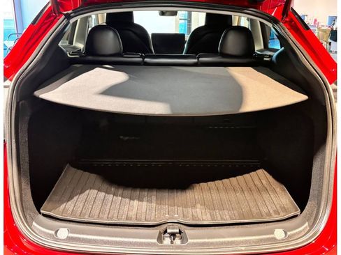 Used 2024 Tesla Model Y Long Range image 14