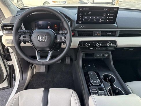 New 2026 Honda Pilot Touring image 20