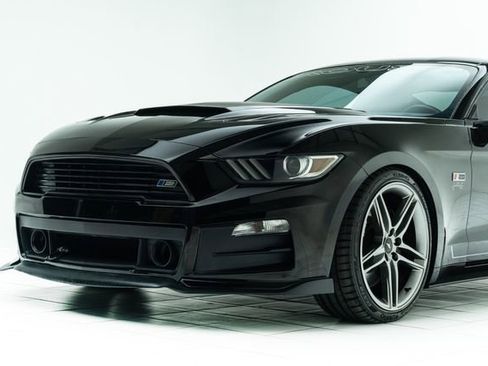Used 2015 Ford Mustang GT Premium w/ GT Performance Package RWD image 10