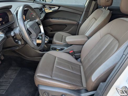 Used 2023 Audi Q4 e-tron Premium Plus w/ Premium Plus image 10