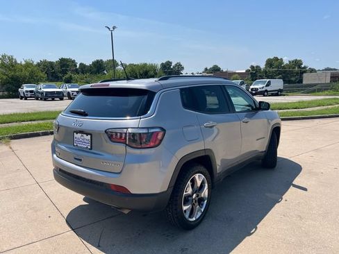 Used 2021 Jeep Compass Limited AWD/4WD image 9