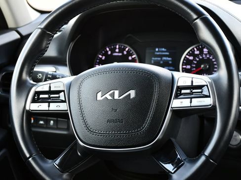 Used 2022 Kia Telluride S AWD/4WD image 23