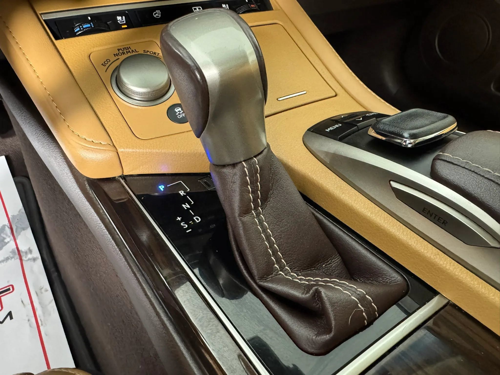 Used 2016 Lexus ES 350 w/ Luxury Package w/Wood Trim FWD image 24