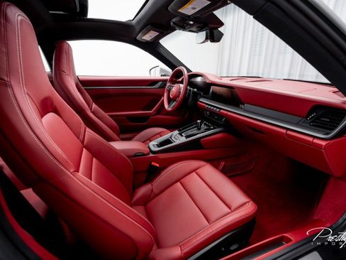 Used 2025 Porsche 911 Carrera image 37