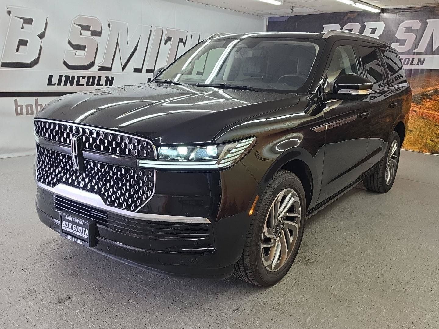 Certified 2025 Lincoln Navigator Reserve AWD/4WD image 20