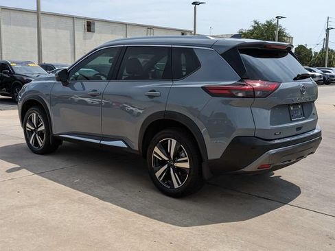 Used 2023 Nissan Rogue SL FWD image 8