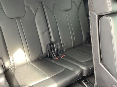 Used 2022 Kia Sorento S w/ Panoramic Sunroof Package AWD/4WD image 19