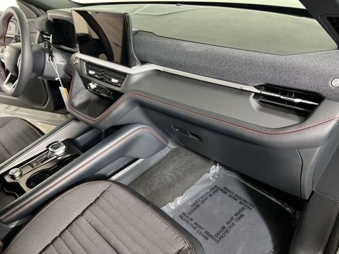 Used 2026 Ford Explorer ST-Line w/ ST-Line Street Pack image 30