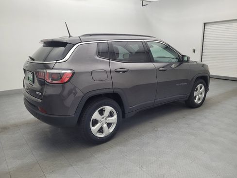 Used 2018 Jeep Compass Latitude image 10