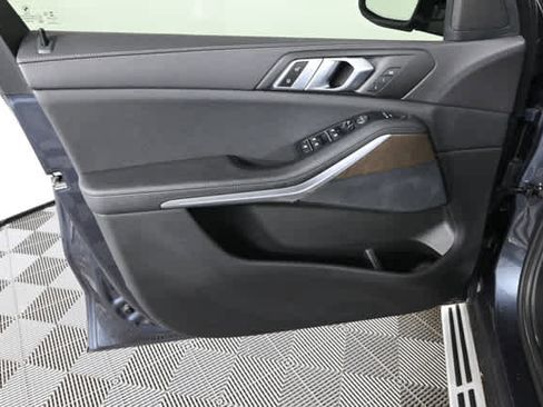Used 2022 BMW X5 sDrive40i w/ Premium Package image 22