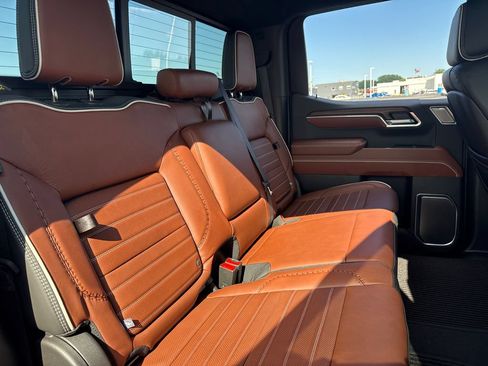 New 2026 GMC Sierra 1500 Denali Ultimate AWD/4WD image 36