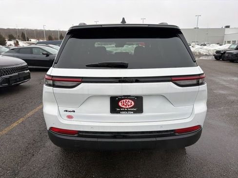 New 2025 Jeep Grand Cherokee Limited image 4