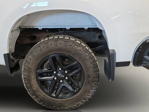 Used 2020 Chevrolet Silverado 1500 Custom Trail Boss w/ Custom Convenience Package image 23