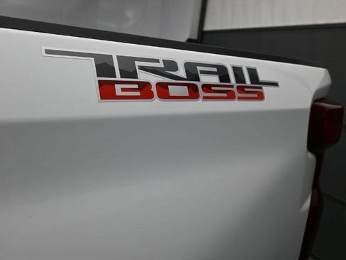 New 2026 Chevrolet Silverado 1500 LT Trail Boss w/ Convenience Package II image 11
