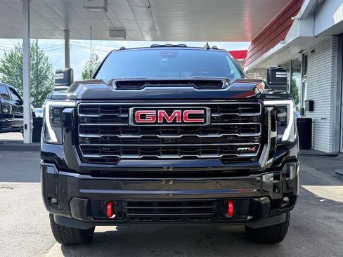 Used 2025 GMC Sierra 2500 AT4 w/ AT4 Premium Plus Package AWD/4WD image 7