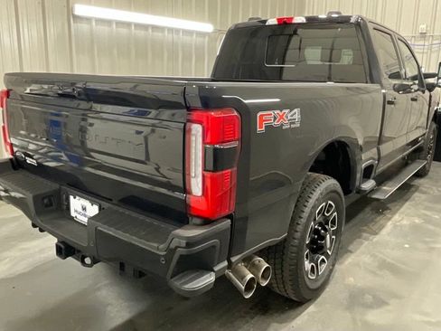Used 2026 Ford F250 Platinum w/ FX4 Off-Road Package AWD/4WD image 24