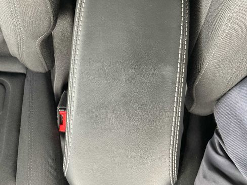 Used 2022 Jeep Renegade Latitude w/ Convenience Group image 39