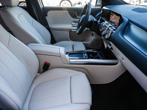 New 2026 Mercedes-Benz GLA 250 4MATIC image 17