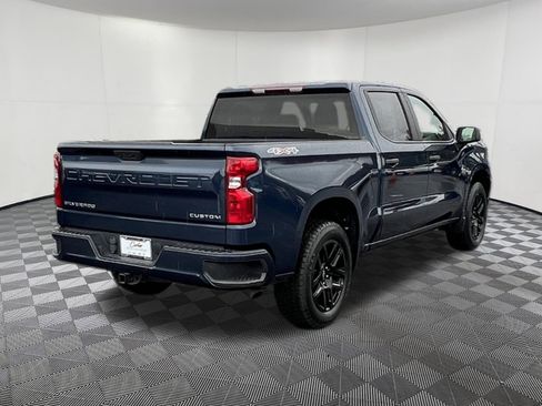Used 2022 Chevrolet Silverado 1500 Custom image 6