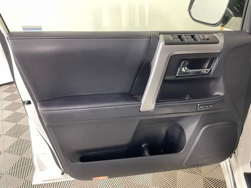 Used 2023 Toyota 4Runner Limited AWD/4WD image 17
