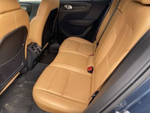 Used 2020 Volvo XC40 T5 Inscription image 18