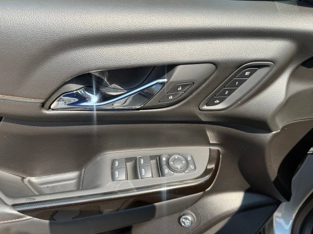 Used 2023 GMC Acadia AT4 w/ Technology Package AWD/4WD image 17