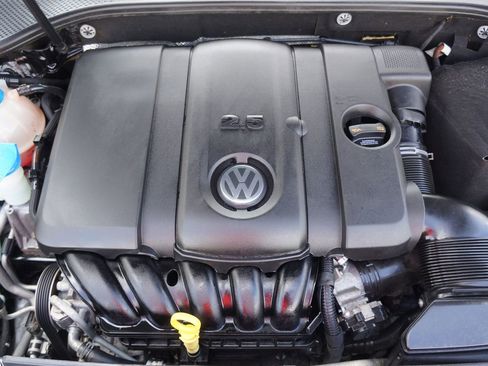Used 2014 Volkswagen Passat 2.5 S FWD image 14