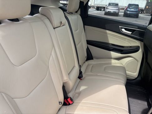 Used 2019 Ford Edge Titanium w/ Cold Weather Package AWD/4WD image 30