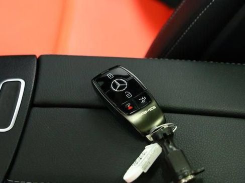 Used 2024 Mercedes-Benz GLA 35 AMG 4MATIC image 43