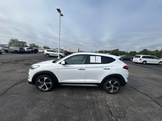 Used 2017 Hyundai Tucson Limited w/ Cargo Package AWD/4WD image 4