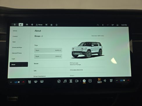 Used 2024 Rivian R1S Adventure AWD/4WD image 29