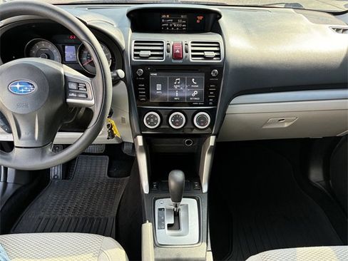 Used 2016 Subaru Forester 2.5i Premium image 23