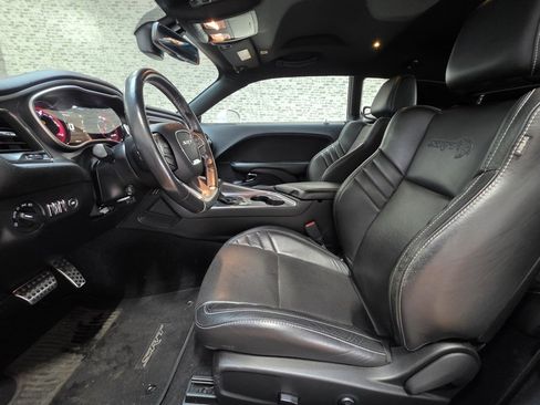 Used 2019 Dodge Challenger SRT Hellcat w/ Laguna Leather Package image 18