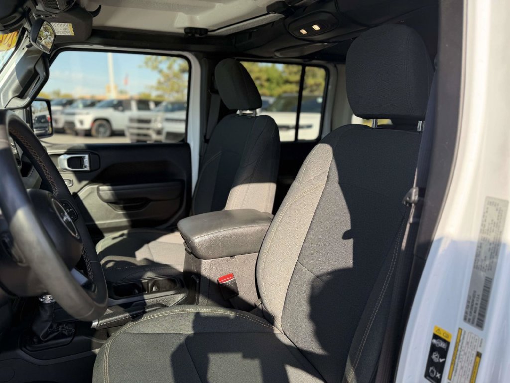 Used 2024 Jeep Wrangler Unlimited Sport AWD/4WD image 20