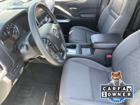 Used 2025 Nissan Frontier SV RWD image 20