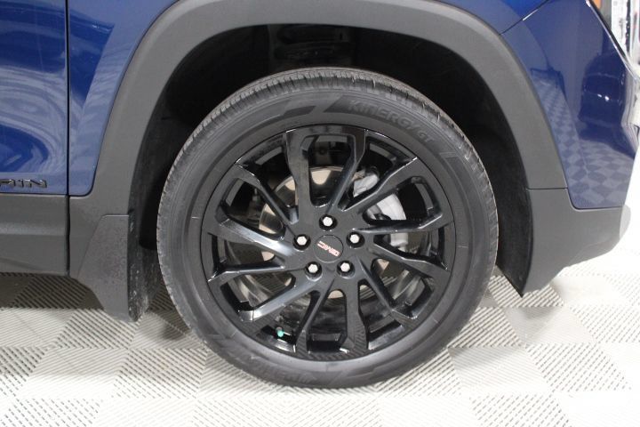 Used 2023 GMC Terrain SLE w/ Elevation Edition AWD/4WD image 43