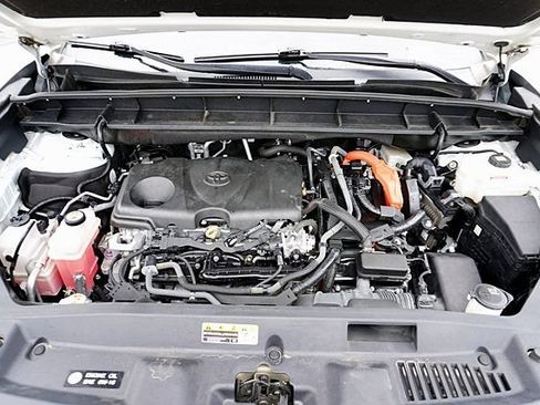Used 2023 Toyota Highlander LE AWD/4WD image 15