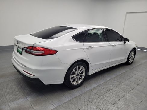 Used 2020 Ford Fusion SE image 9