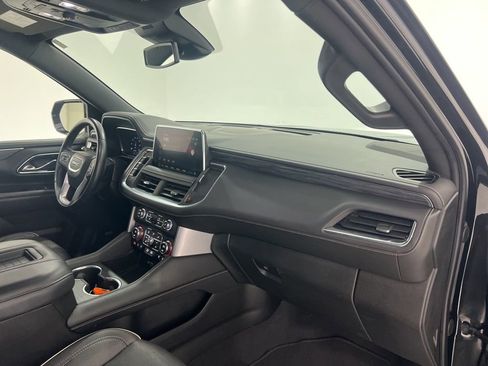 Used 2023 GMC Yukon SLT image 25