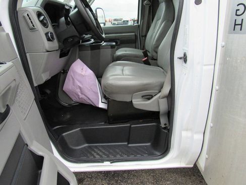 Used 2022 Ford E-350 and Econoline 350 Super Duty RWD image 23
