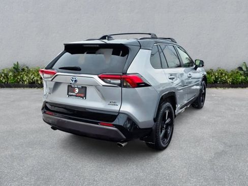 Used 2019 Toyota RAV4 XSE image 6